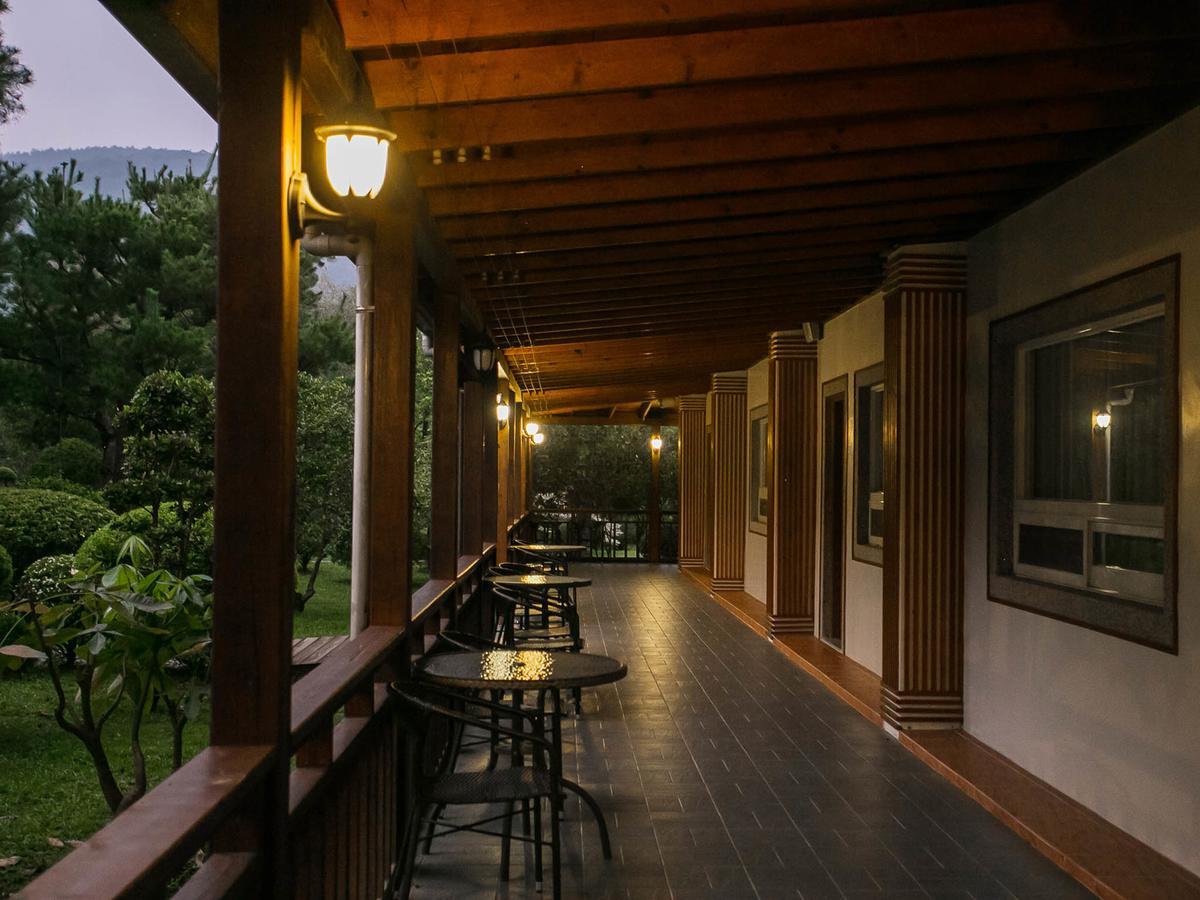 ฟลายอิ้ง วิลลา Hotel Nantou ภายนอก รูปภาพ