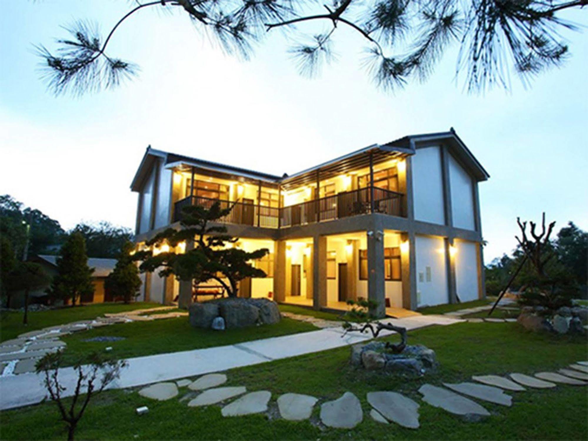 ฟลายอิ้ง วิลลา Hotel Nantou ภายนอก รูปภาพ